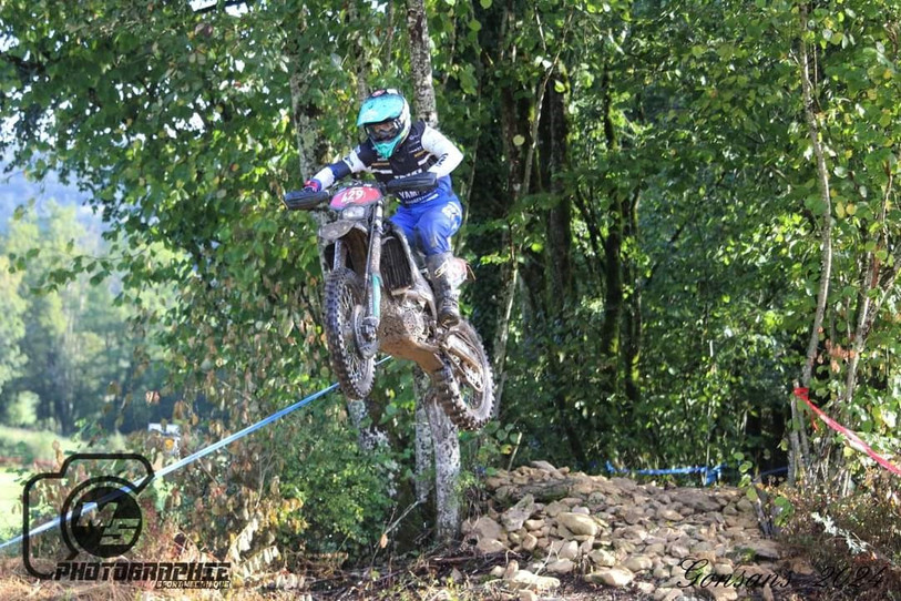 Jonathan Rossé a encore volé sur le championnat de Suisse de moto enduro. (Photo : MS Photographie.)