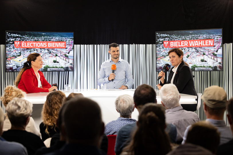 Débat Mairie de Bienne. Photo : Anne-Camille Vaucher.