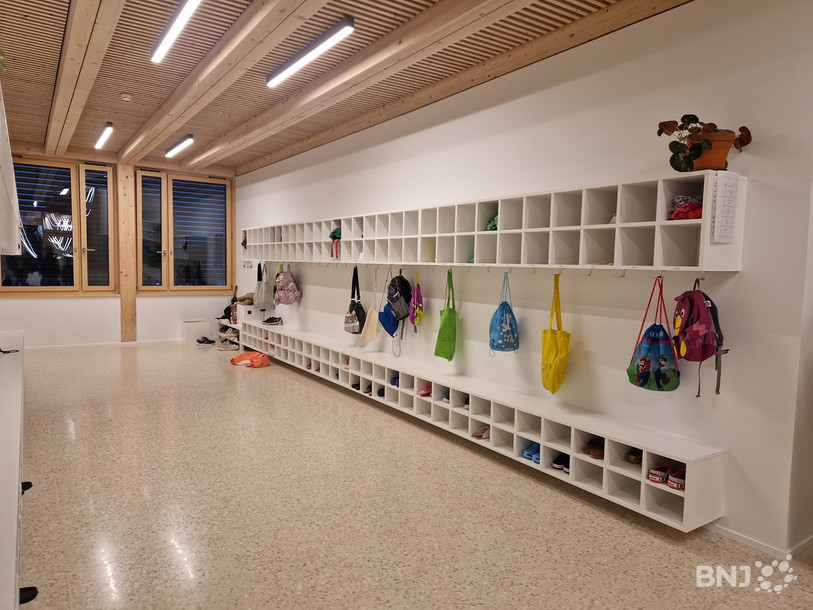 Les nouveaux vestiaires du parascolaire à Longereuse.