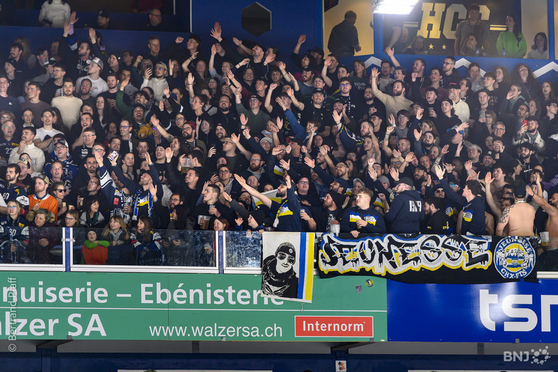 Le HC La Chaux-de-Fonds pourra compter sur ses nombreux supporters pour le pousser à la victoire cette saison encore. (Photo d'archives: Bertrand Pfaff).