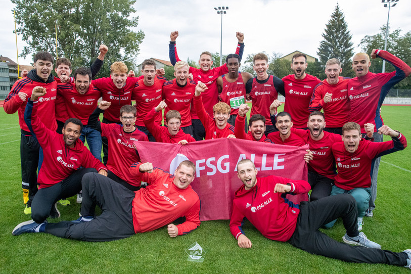 La joie des garçons de la FSG Alle après leur 2e place en LNB. (Photo : Guillaume Hentzi).