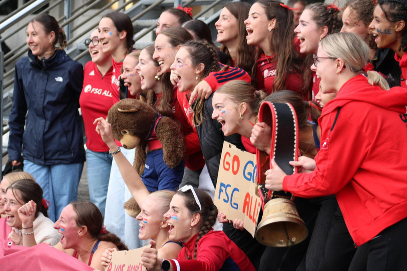 Le cri de la victoire pour les filles de la FSG Alle, promues en LNC. (Photo : Guillaume Hentzi).