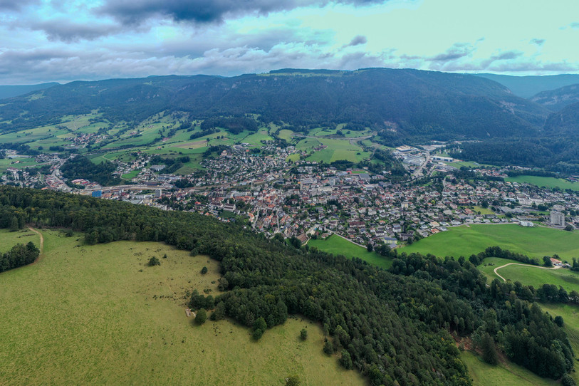 Le Gouvernement jurassien propose au Parlement un crédit-cadre de 10 millions de francs pour l'implantation d'unités administratives à Moutier. (Photo : Georges Henz).