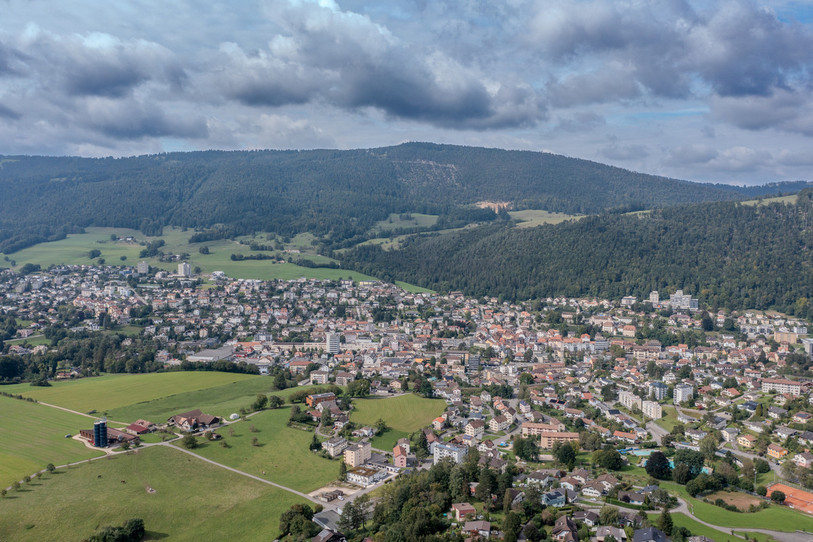 La Municipalité de Moutier organisera un test avant le scrutin de juin pour comptabiliser le vote des résidents étrangers. (Photo : Georges Henz).