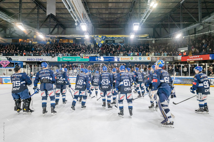 Le HCC célèbre avec son public (Photo: archives Jonathan Vallat)
