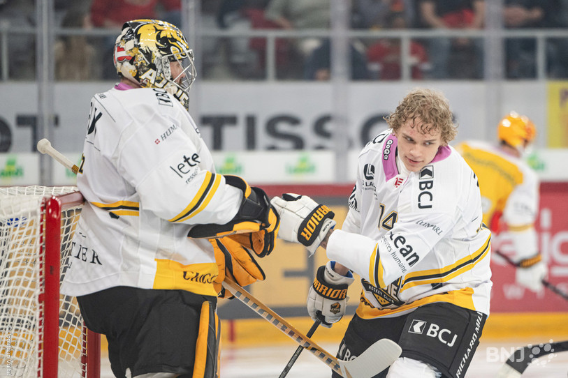 Emils Veckaktins devra patienter avant d'évoluer à nouveau avec le HC Ajoie. (Photo : archives Jonathan Vallat)