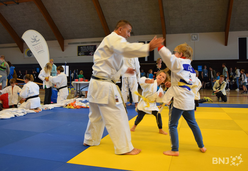 Les sports du combat ont suscité beaucoup d'intérêt aux Family Games. 