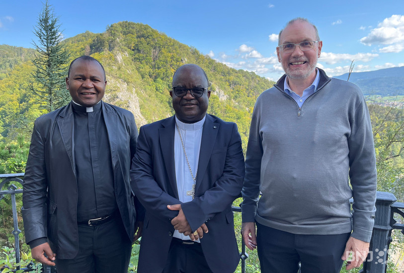 La délégation congolaise avec l'évêque de Goma au centre et Yves Carron (à droite) de Missio Suisse.