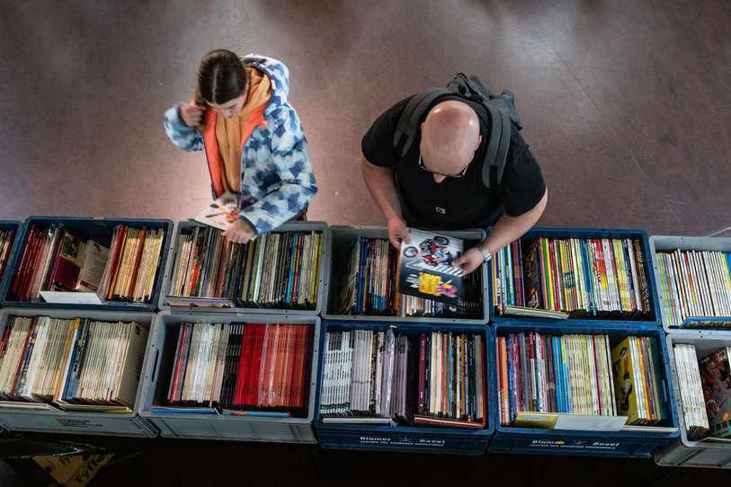 Les lecteurs avaient la possibilité de vendre ou d'échanger des BD sur un stand intitulé Troccazabulles. (Photo : Cyrille Voirol).