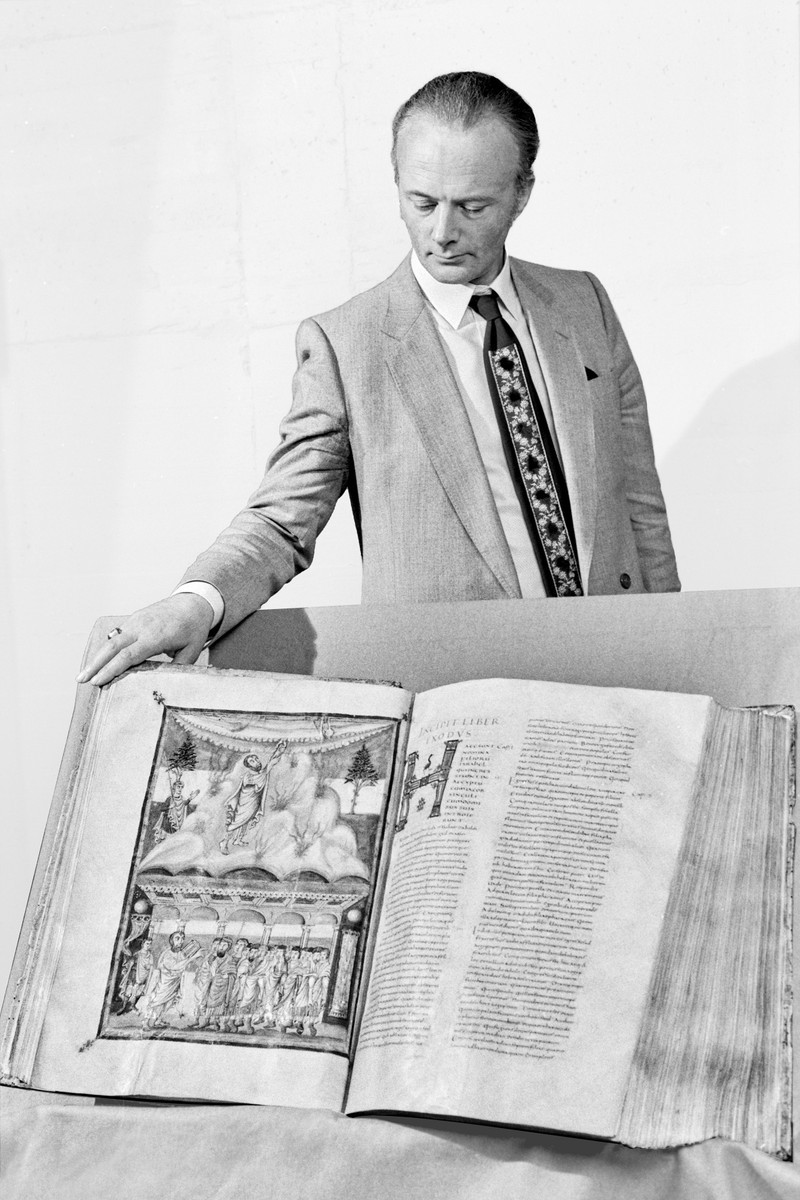 La Bible de Moutier-Grandval a été exposée dans le Jura pour la dernière fois en 1981. (Photo : MJAH / Fonds Enard).