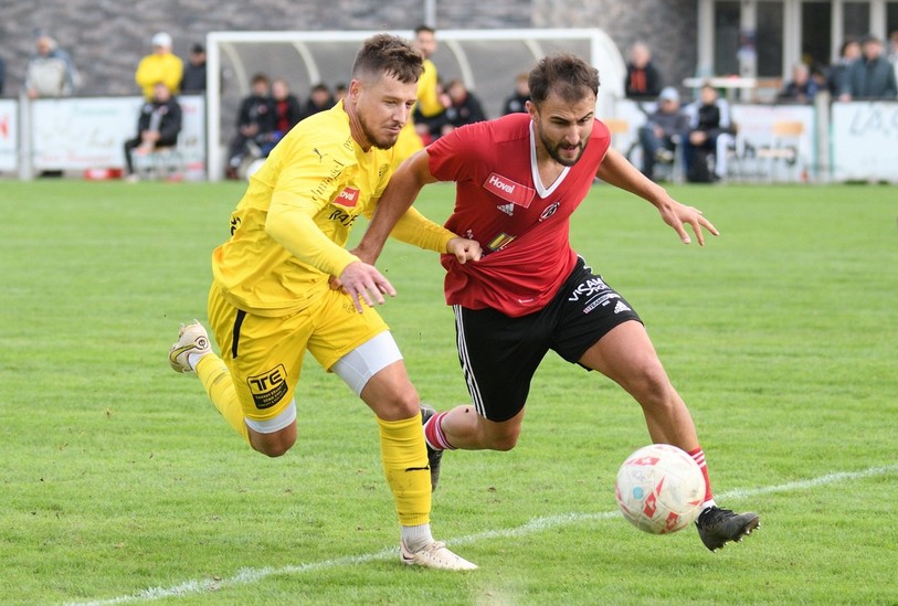 Gautier Véjux a donné l'avantage au FC Bassecourt sur pénalty. (Photo : archives Georges Henz)