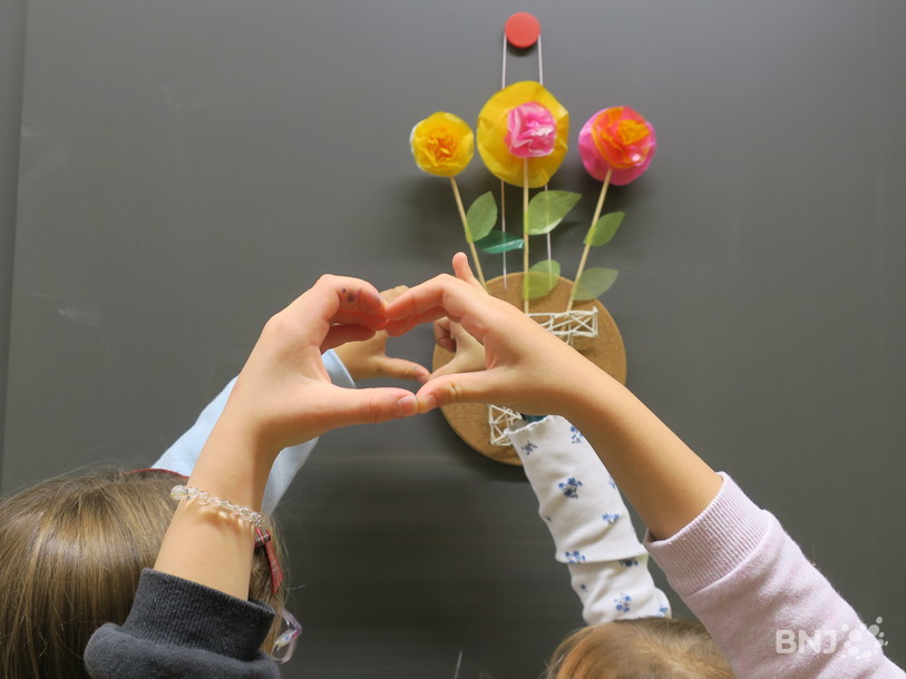 Deux mains en coeur