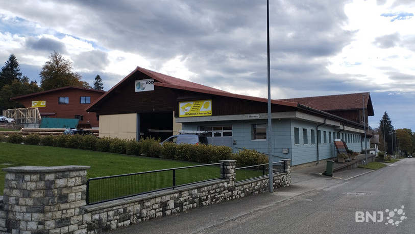 L'entreprise familiale a été fondée en 1895 aux Genevez.