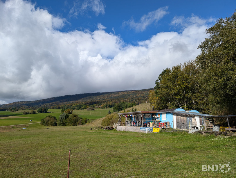 Le site de décollage de L’école de vol Zorro à Nods.