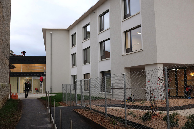 Vue extérieure du nouveau bâtiment de la Fondation Les Cerisiers qui accueillera dès le mois de novembre deux nouvelles unités de vie protégées (UVP). (Photo: Fondation Les Cerisiers).