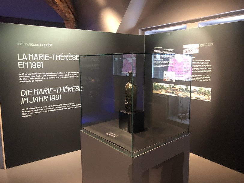 La bouteille de plus de 150 ans est au centre de la nouvelle exposition temporaire de la Maison de l'absinthe.