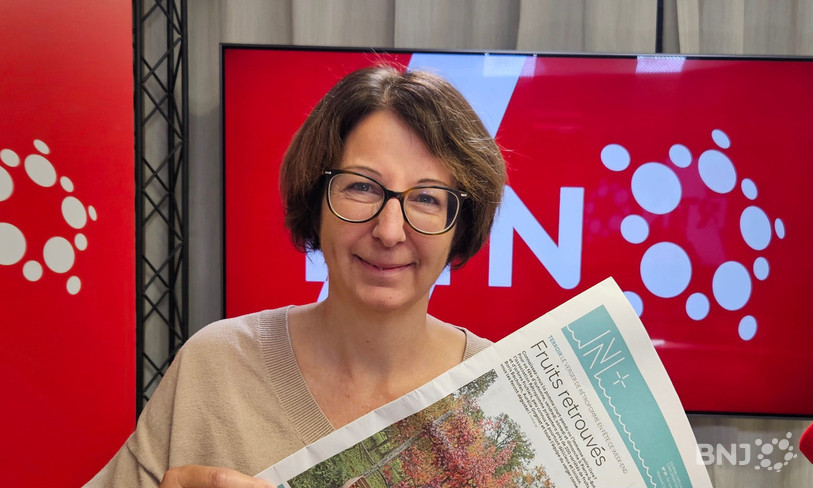 Françoise Küenzi qui arbore fièrement le N+ de cette semaine dans « La Matinale ».