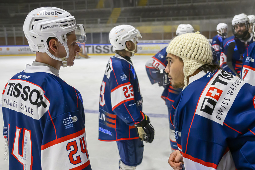Le HC Université Neuchâtel n'a pas trouvé la solution face au HC Delémont-Vallée. (Photo: Bertrand Pfaff)