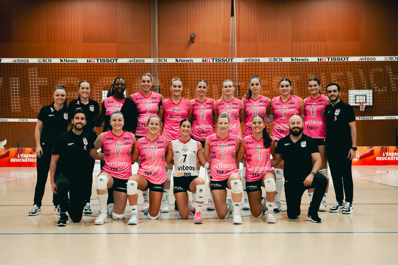 Le maillot rose du NUC, afin de sensibiliser la population au cancer du sein. (Photo : Melvin Bühler)