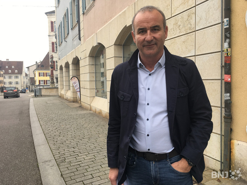 Le président de l'Association du commerce jurassien, Thomas Schaffter, estime que la lutte contre l'îlot de cherté que représente la Suisse devrait être prioritaire.