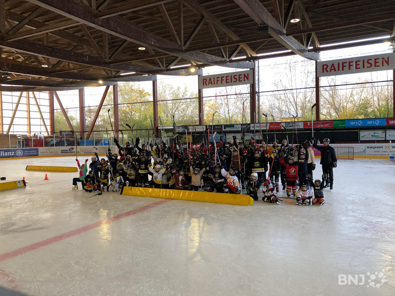 Une soixantaine de jeunes supporters a partagé une matinée en compagnie de stars du hockey sur glace.