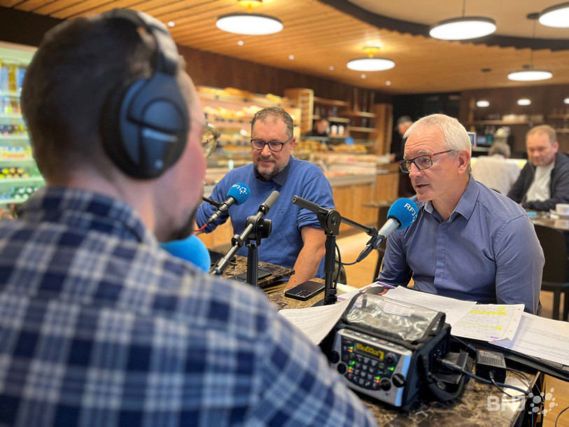 RFJ organise un débat en direct avec les candidats à la mairie de Fontenais, Victor Egger et Fabrice Briot.
