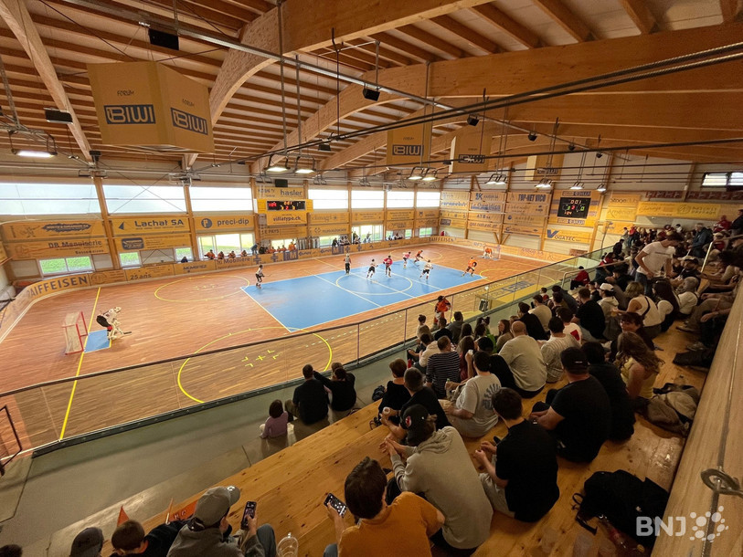 Le Forum Biwi à Rossemaison offre un cadre de grande qualité pour la pratique du inline hockey.