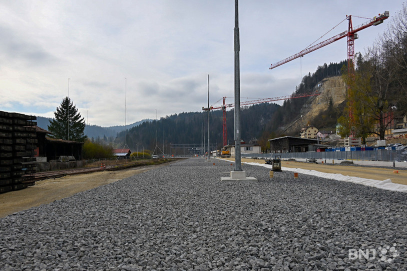Le projet d'hôtel d'entreprise de la société Wimo Invest SA prendra place dans un secteur facile d'accès, en direction du Col-des-Roches. (photo : Bertrand Pfaff)