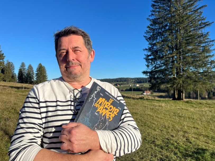 C'est l'illustrateur suisse Jo Ted qui a donné vie aux dessins du projet initié par Nicolas Feuz lui-même.