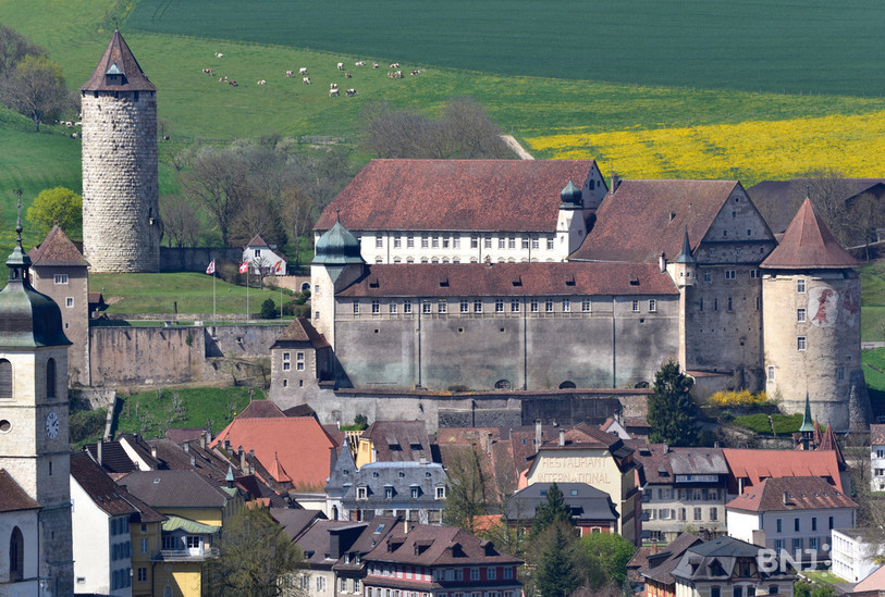 Le Château de Porrentruy possède de nombreux atouts pour attirer public et touristes sur les hauteurs de Porrentruy. (photo : Georges Henz)