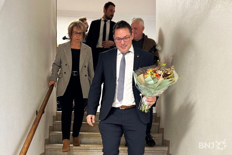 Les acteurs politiques jurassiens réagissent à l'élection de Stéphane Theurillat au Gouvernement jurassien.