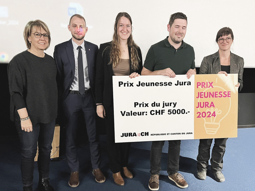 De gauche à droite : Nathalie Barthoulot, Anael Lovis, Francine Stettler, Alexandre Frésard et Pauline Godat. (Photo : Canton du Jura).