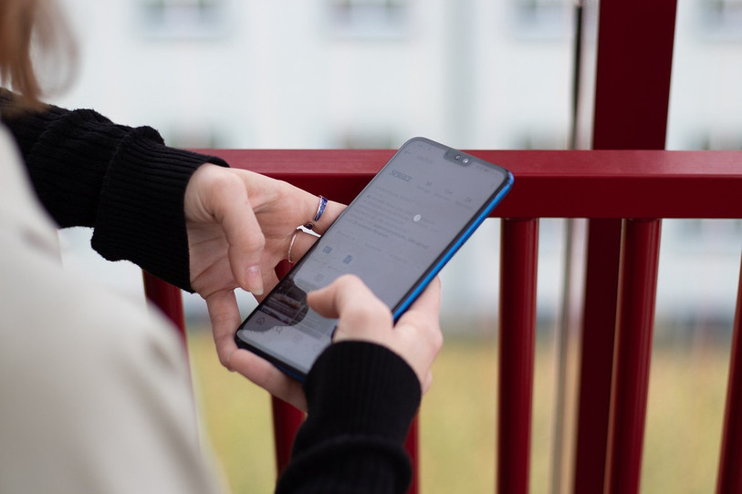 La CIIP n’a pas pris position sur l’utilisation du smartphone pendant les pauses de midi. (Photo libre de droits : illustration.)