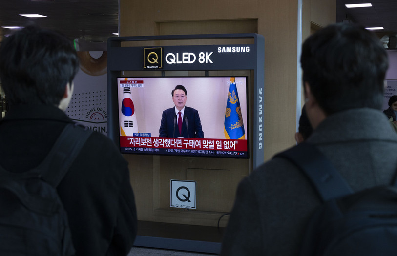 Le président de Corée du Sud a une nouvelle fois présenté ses excuses dans un discours télévisé, mais il a également déclaré qu'il comptait se battre jusqu'au bout. (Photo : EPA/JEON HEON-KYUN). 