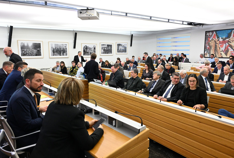 La motion du PLR ou encore le futur budget 2026 donneront l'occasion aux députés de débattre sur l'utilisation des parts de la BNS. (Photo : Georges Henz).
