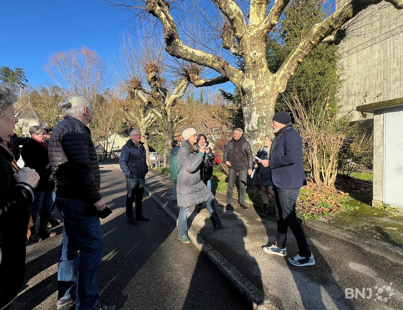 Une partie des signataires ont remis la pétition lundi matin au maire de Porrentruy Philippe Eggertswyler.