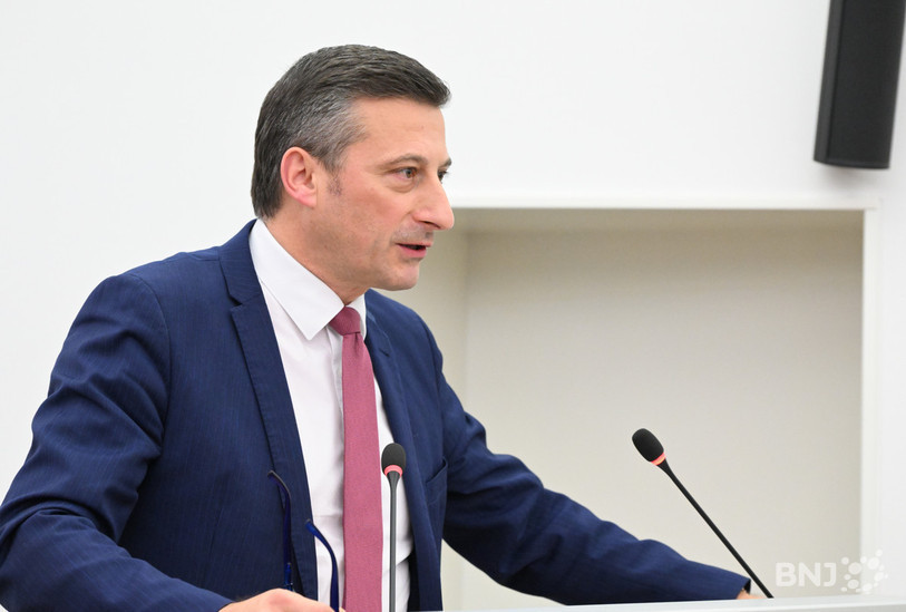 L’ancien ministre jurassien, désormais délégué du Conseil fédéral pour l’Ukraine, était au micro de Serge Jubin. (Photo d’archive : Georges Henz.)