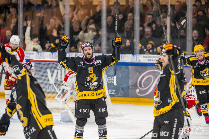 Après deux championnats de Swiss League, une promotion en National League et une Coupe de Suisse, Philip-Michaël Devos a encore faim de succès avec le HCA. (Photo : archives Jonathan Vallat)