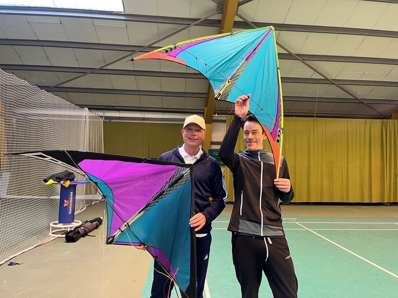Damien Jakob et Michael Gagnebin se sont rencontrés il y a environ quatre ans grâce à leur passion commune pour le cerf-volant.