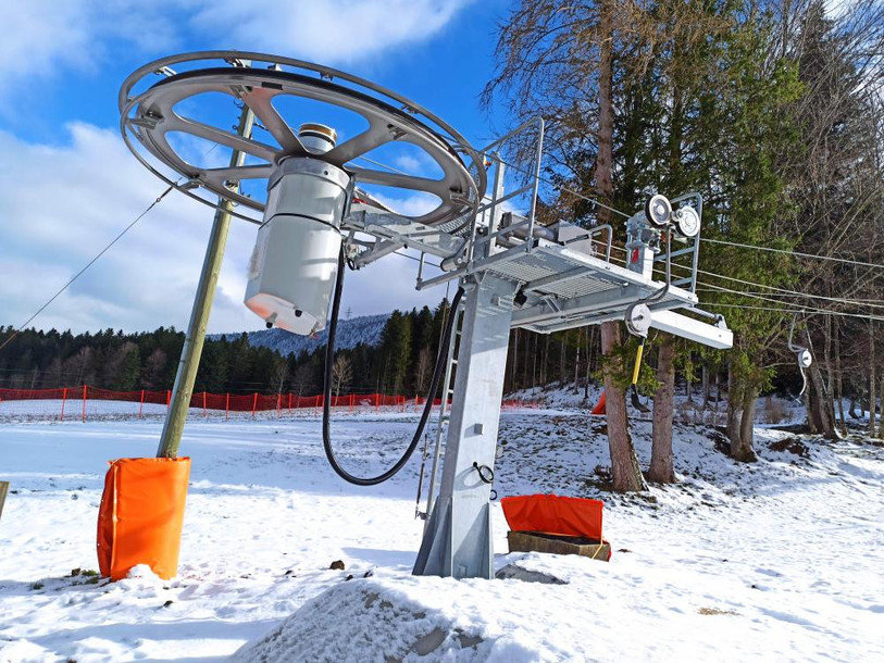 Le téléski des Orval n'avait pas été utilisé en mode hiver depuis 2018 (Crédit photo : Commune de Valbirse).