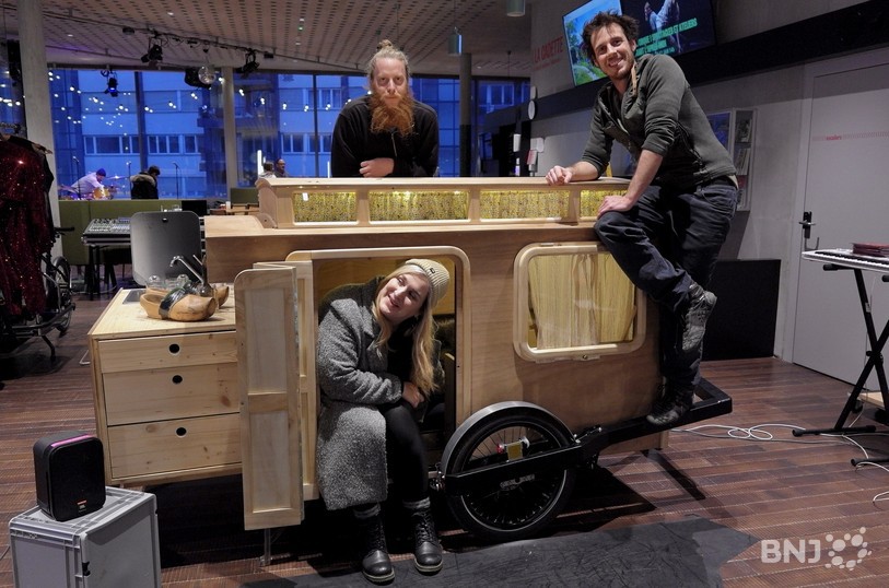 Jean Charmillot, Ana Radic et Zackary Matthey en route vers les mondes du cirque !