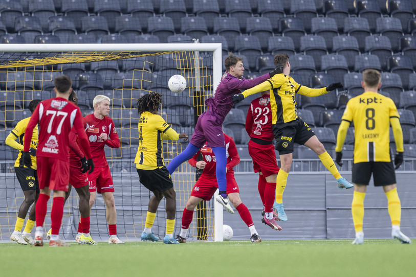 Young Boys, ici en match amical contre le FC Bienne, espère se relancer avec son nouveau coach Giorgio Contini. (Photo : KEYSTONE/Alessandro della Valle)