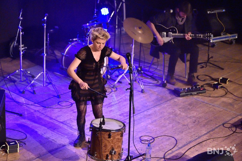 La chanteuse du groupe vainqueur, Victoria Lud.