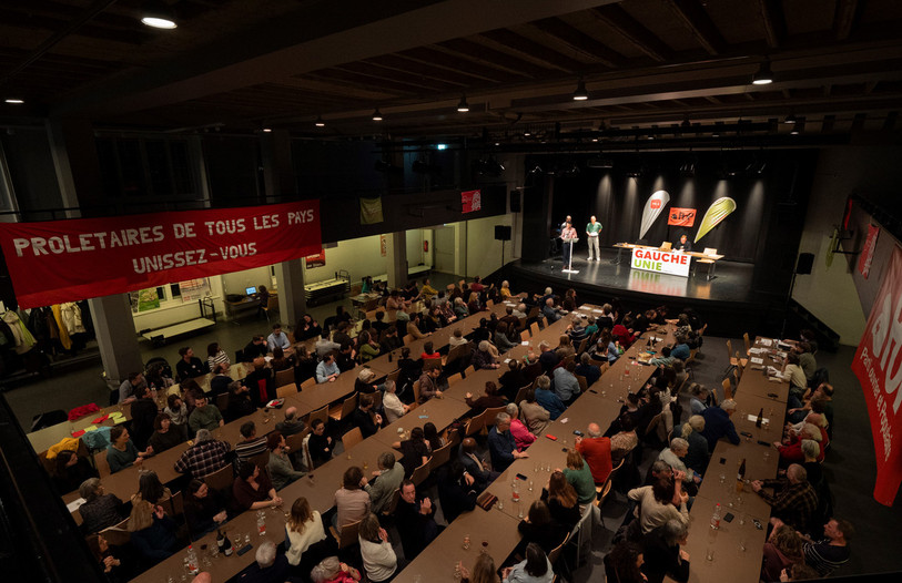 Le PS, les Verts et le POP étaient réunis à la Maison du peuple à La Chaux-de-Fonds samedi soir. (Photo: gauche unie).