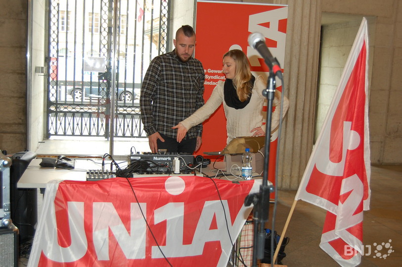 De la musique pour animer la Fête du travail à Neuchâtel.