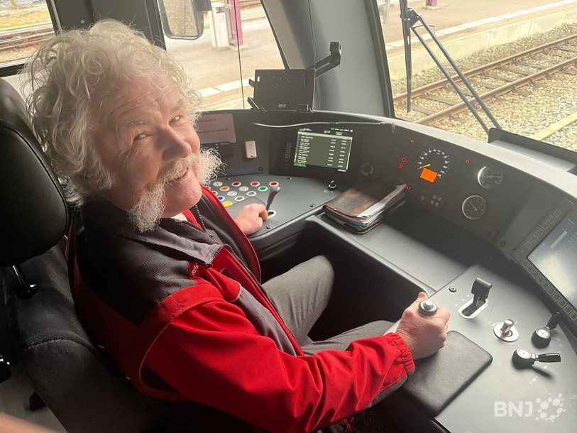 Bien connu dans la région, Olivier Luder prendra sa retraite samedi après 44 ans en tant que conducteur aux Chemins de fer du Jura.