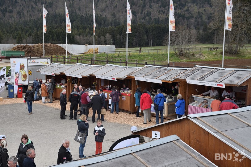 Les visiteurs ont arpenté les stands de produits du terroir.