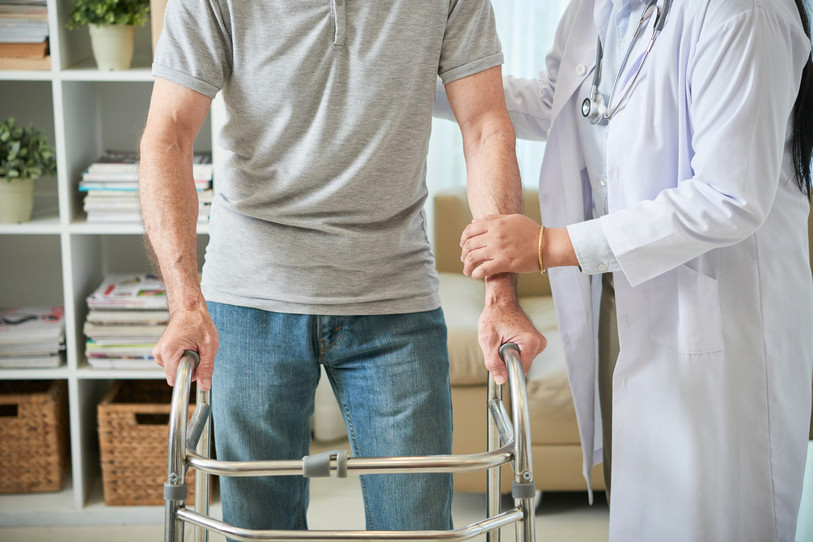 Les patients en rééducation gériatrique à l'Hôpital du Jura profiteront du projet pilote « L'Hôta » dès le mois de février. (Photo libre de droit)