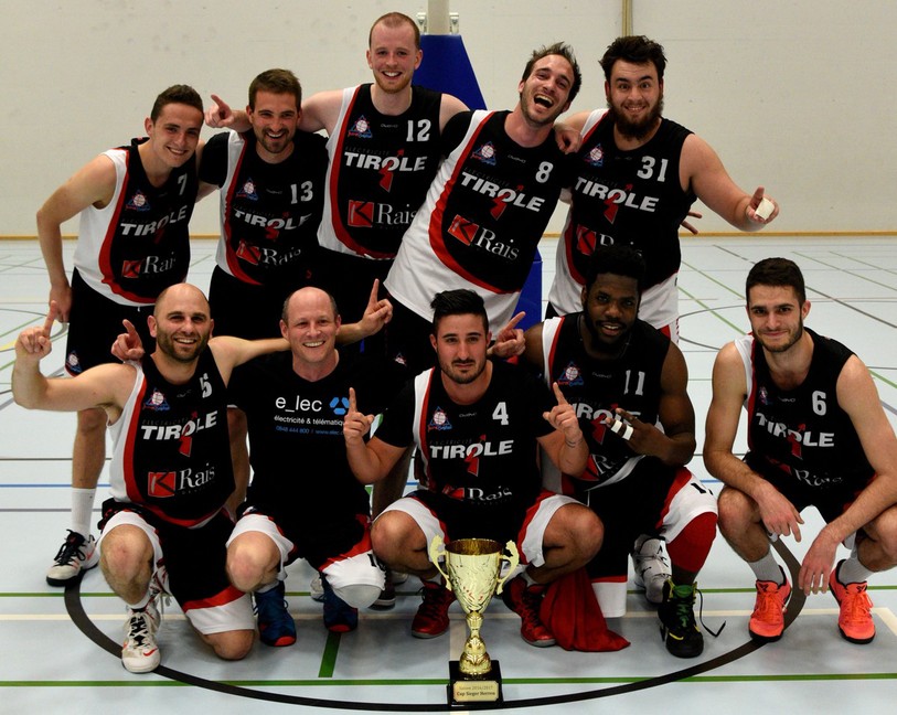 L'équipe de JuraBasket H2L (photo : Stéphane Bée)