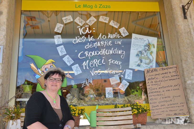 Isabelle Hugi, patronne de l'épicerie à La Sagne, est animée d'une farouche envie de sauver le magasin du village.